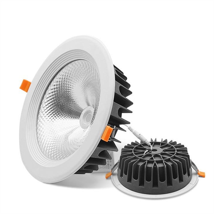 Ytri downlights með skynjara
